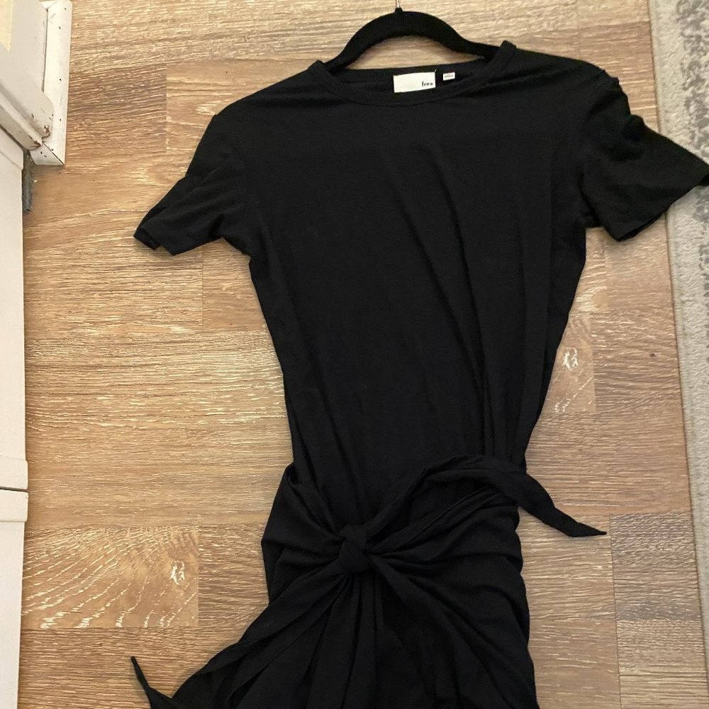 Wilfred Free / Black / Mini Wrap Tight Dress